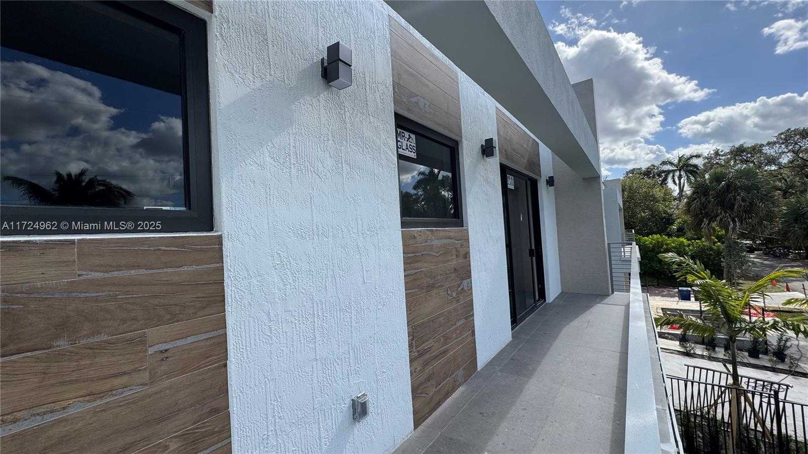 Small Image of 724 SOUTH WEST 8TH WAY #724, Fort Lauderdale Number 70