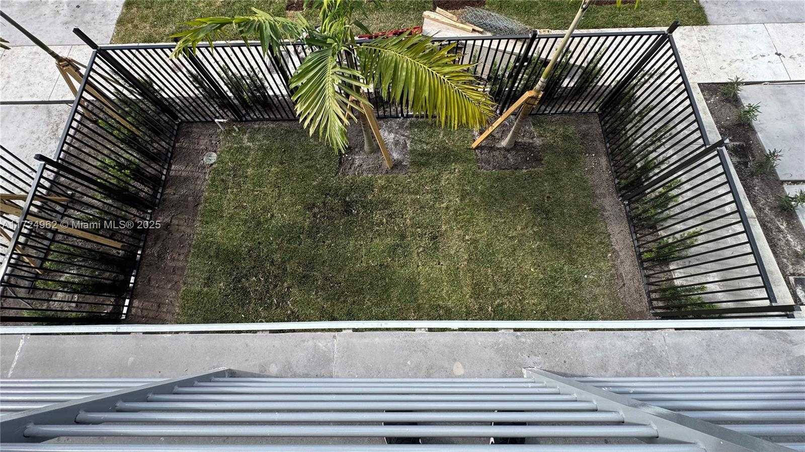 Small Image of 724 SOUTH WEST 8TH WAY #724, Fort Lauderdale Number 72