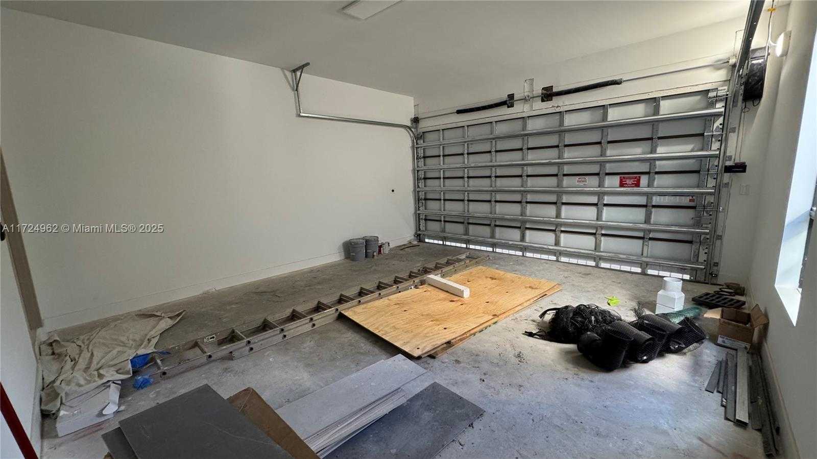 Small Image of 724 SOUTH WEST 8TH WAY #724, Fort Lauderdale Number 75