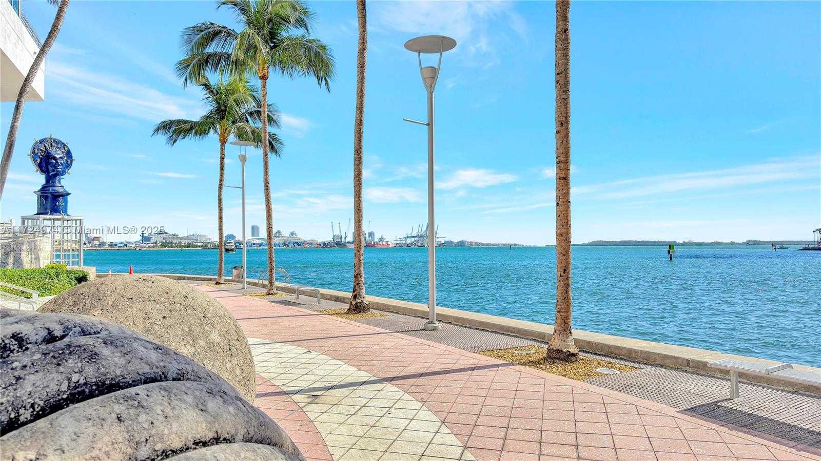 Small Image of 335 SOUTH BISCAYNE BLVD #2905, Miami Number 20