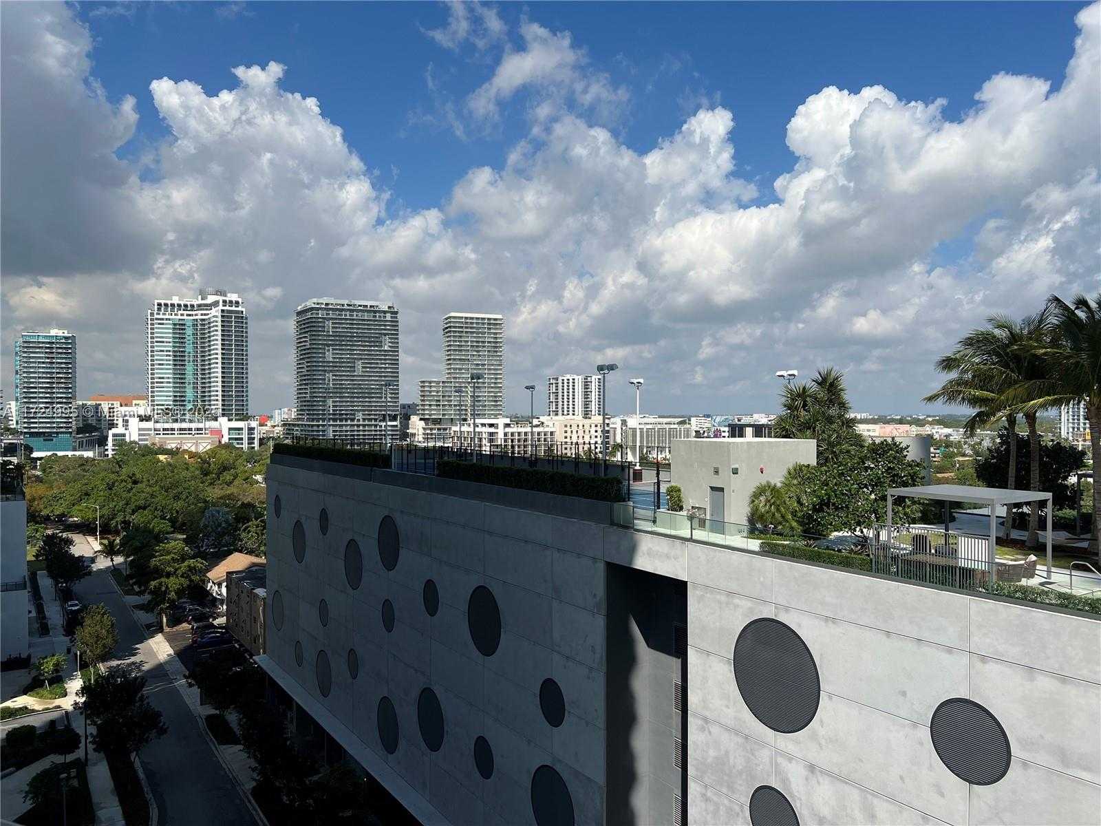 Small Image of 650 NORTH EAST 32ND ST #1008, Miami Number 3