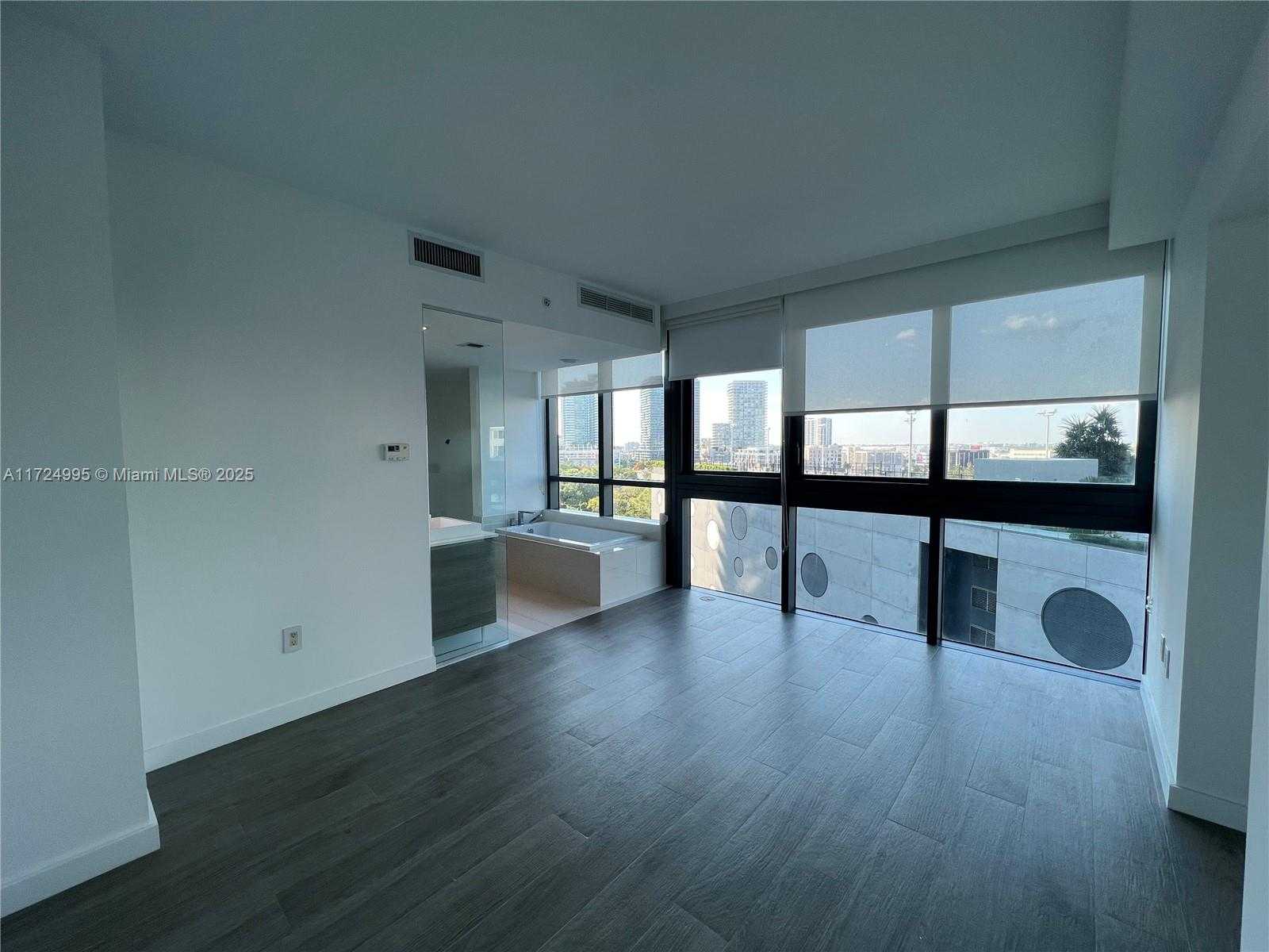 Small Image of 650 NORTH EAST 32ND ST #1008, Miami Number 7