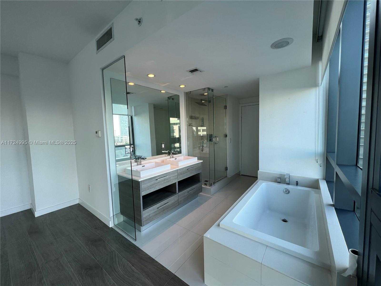 Small Image of 650 NORTH EAST 32ND ST #1008, Miami Number 8