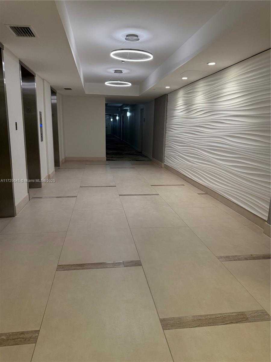 Small Image of 3001 SOUTH OCEAN DR #1039, Hollywood Number 18