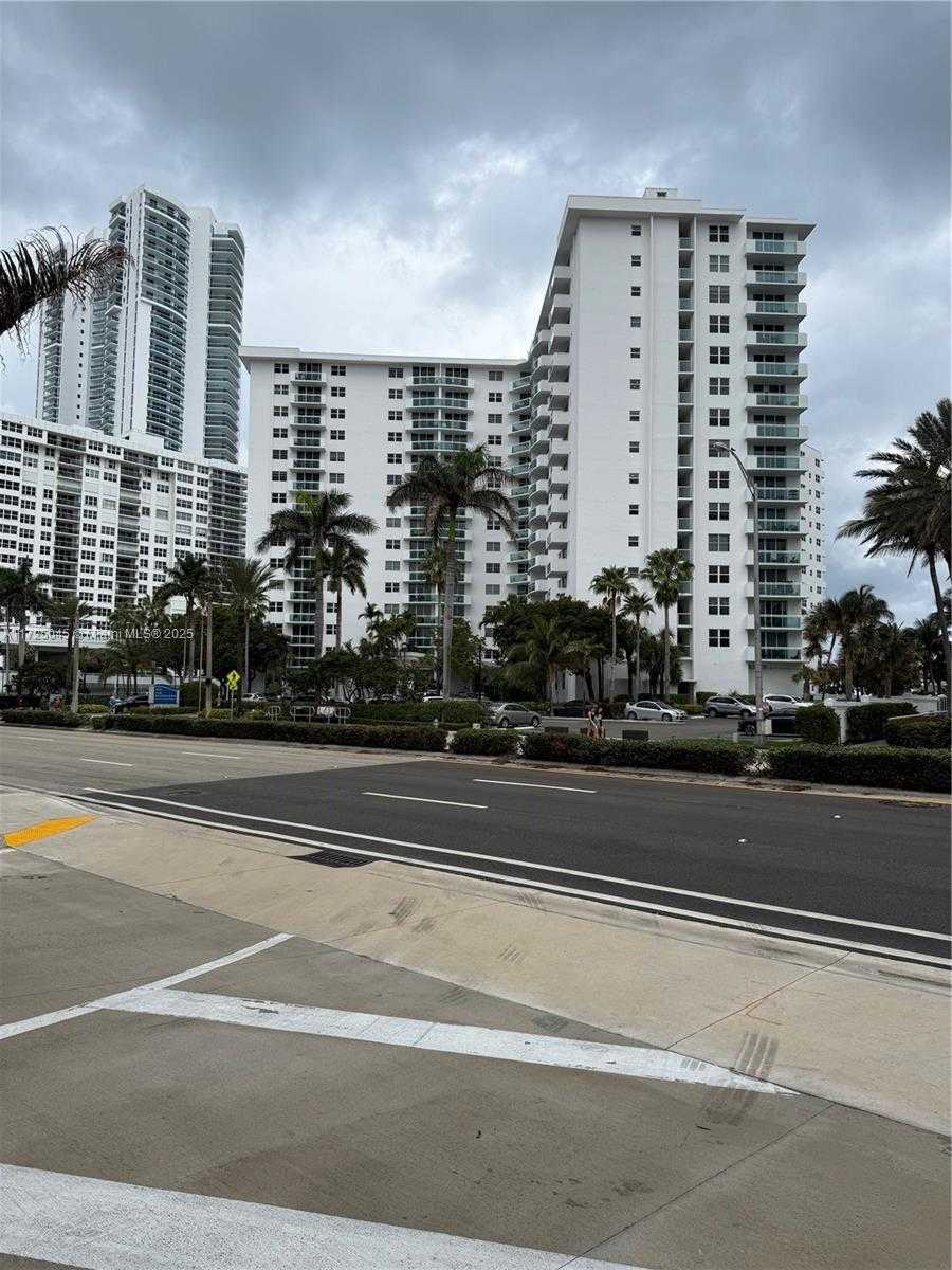 Small Image of 3001 SOUTH OCEAN DR #1039, Hollywood Number 22
