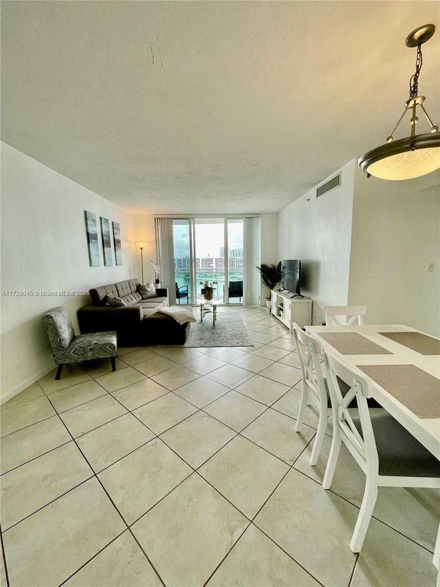 Small Image of 3001 SOUTH OCEAN DR #1039, Hollywood Number 4