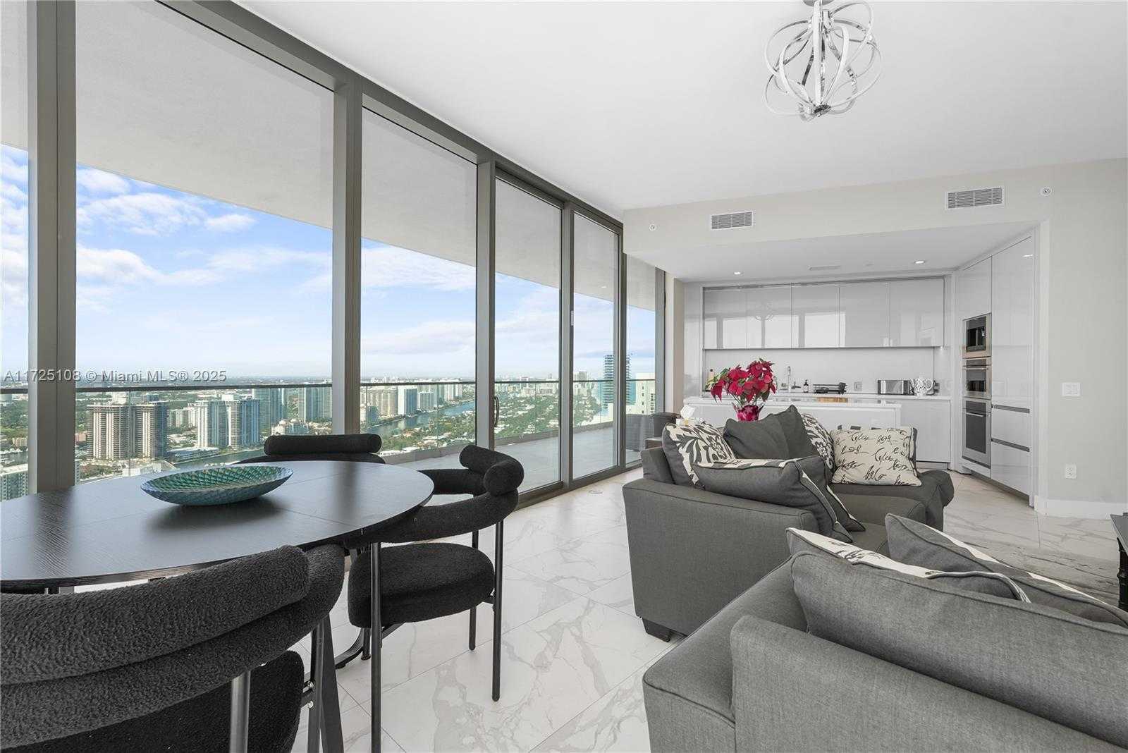 Small Image of 18975 Collins Ave, Sunny Isles Beach, FL 33160, USA Number 11