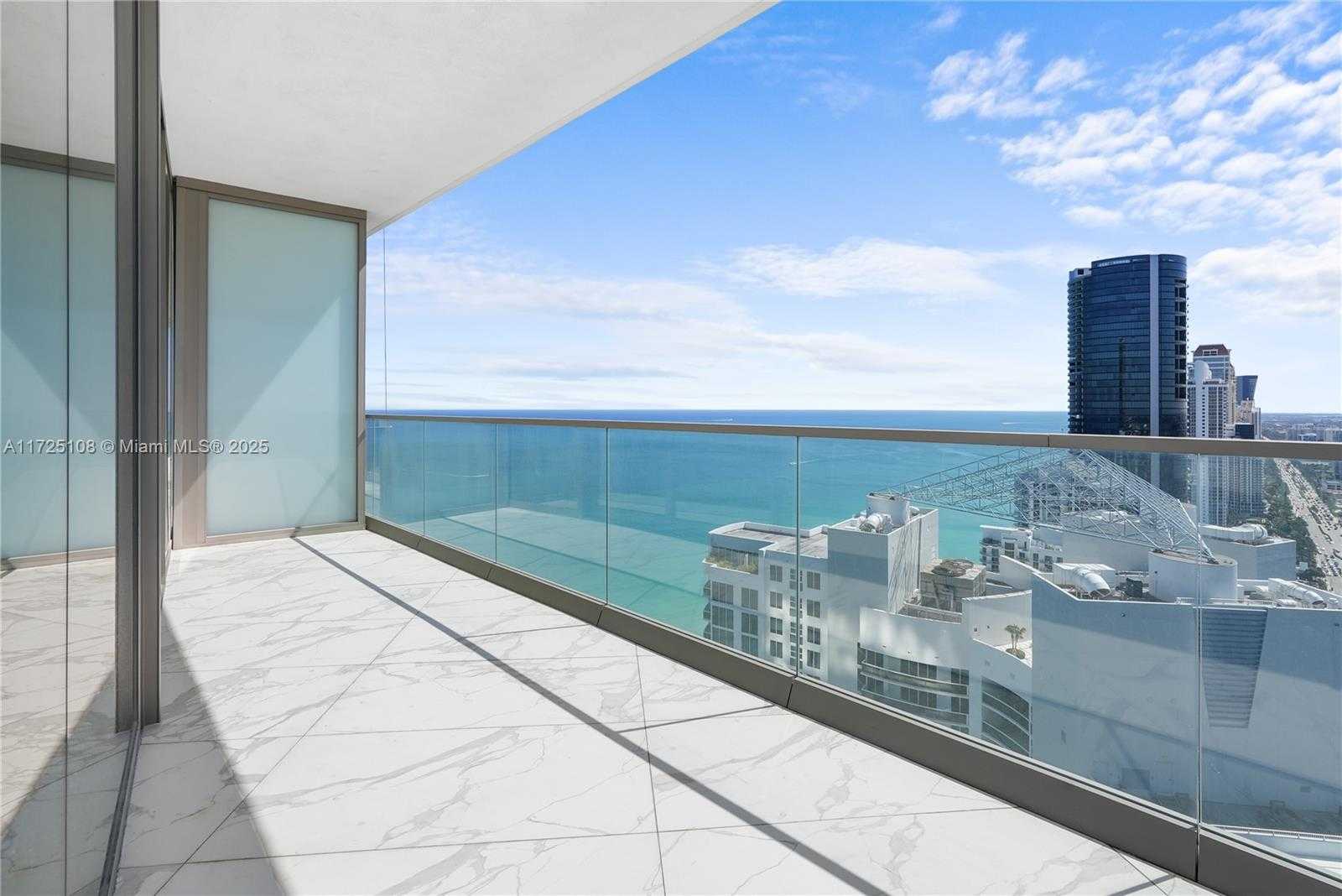 Small Image of 18975 Collins Ave, Sunny Isles Beach, FL 33160, USA Number 29