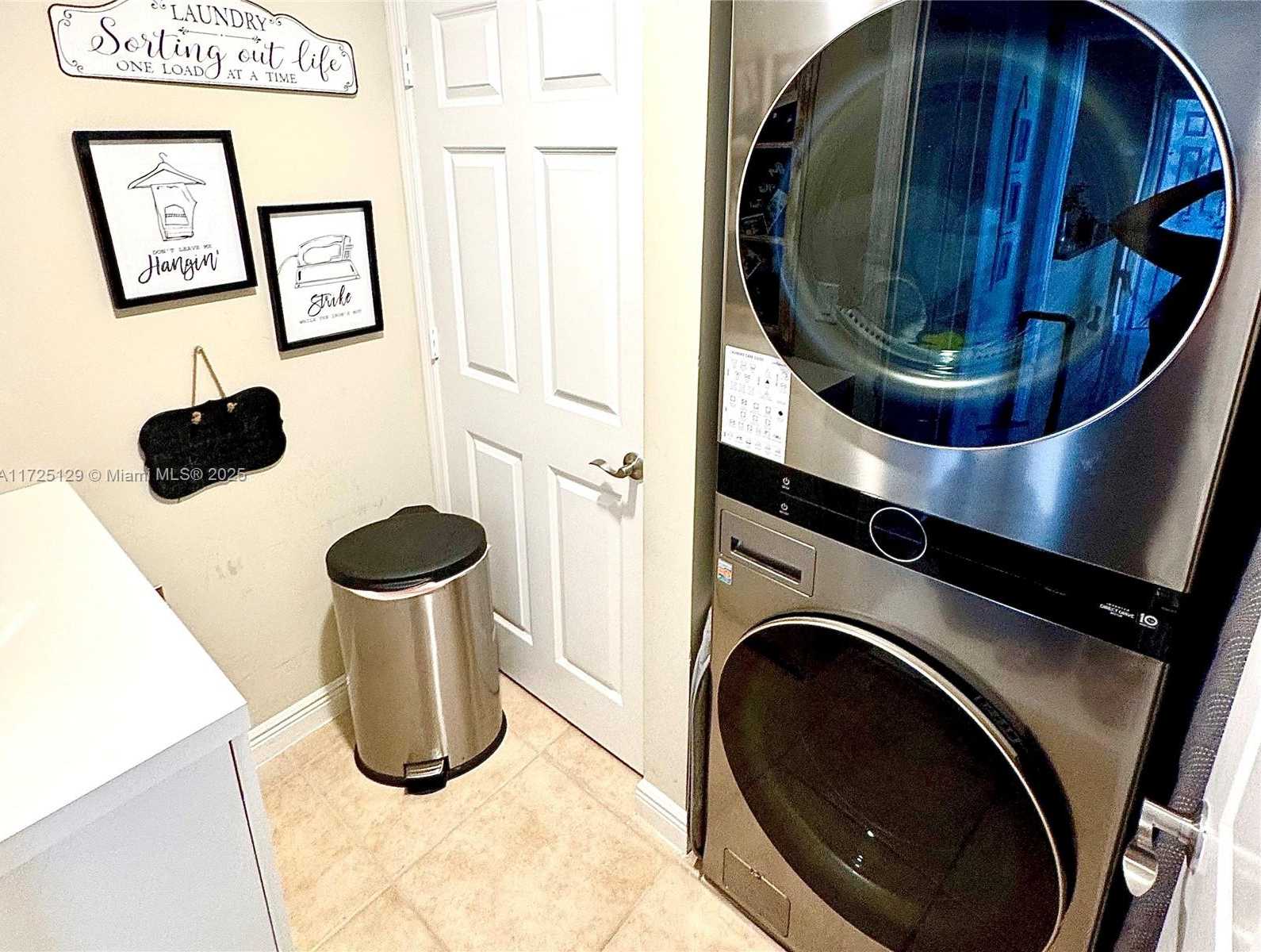 Small Image of 888 SOUTH DOUGLAS RD #1210, Coral Gables Number 22