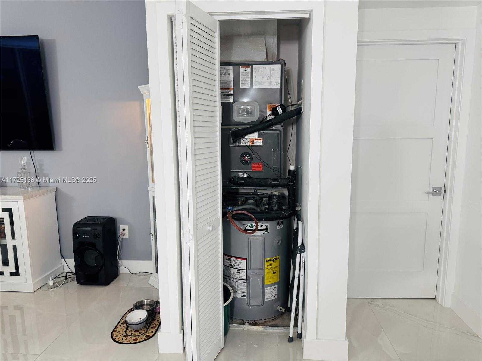 Small Image of 5085 NORTH WEST 7TH ST #1101, Miami Number 30