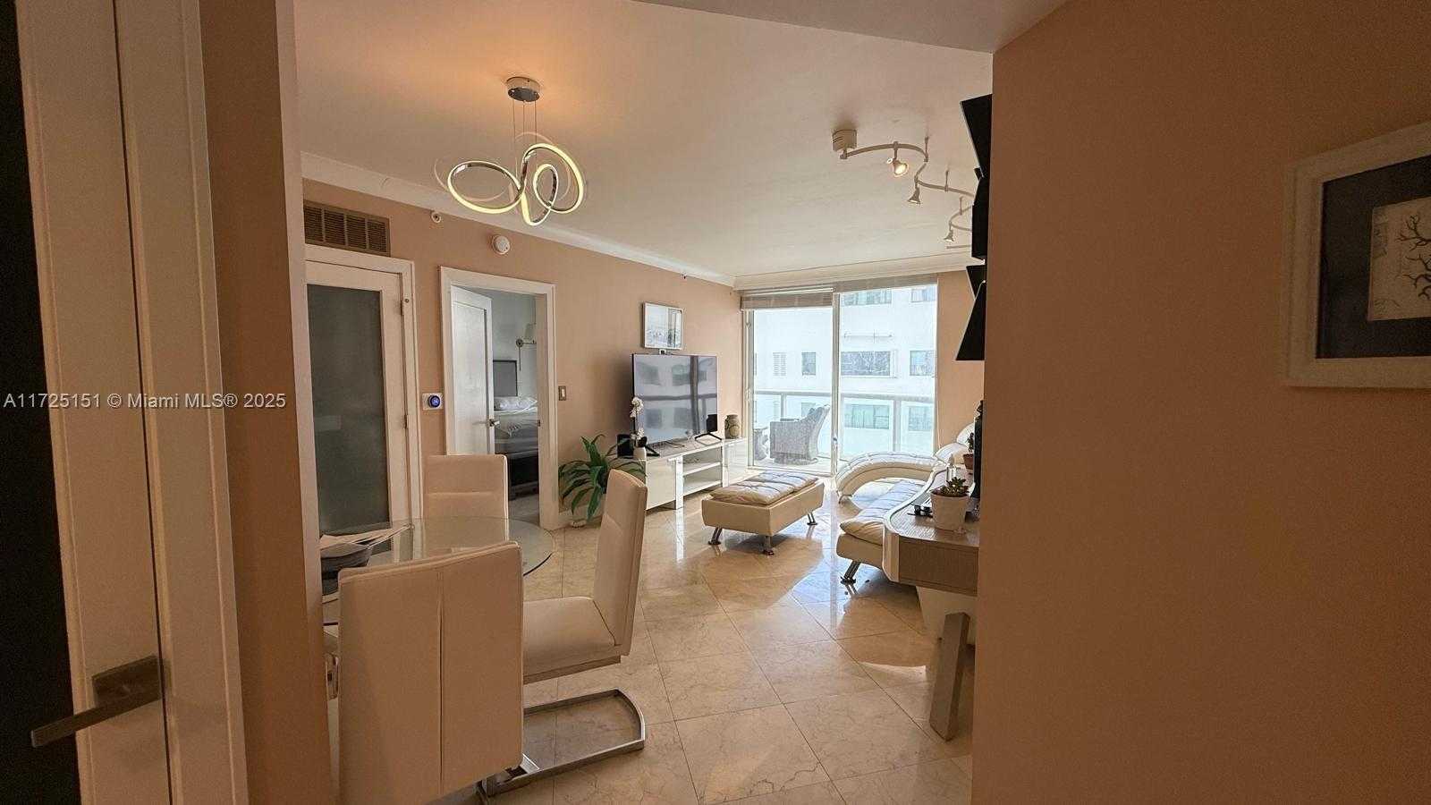 Small Image of 6365 COLLINS AVE #906, Miami Beach Number 2