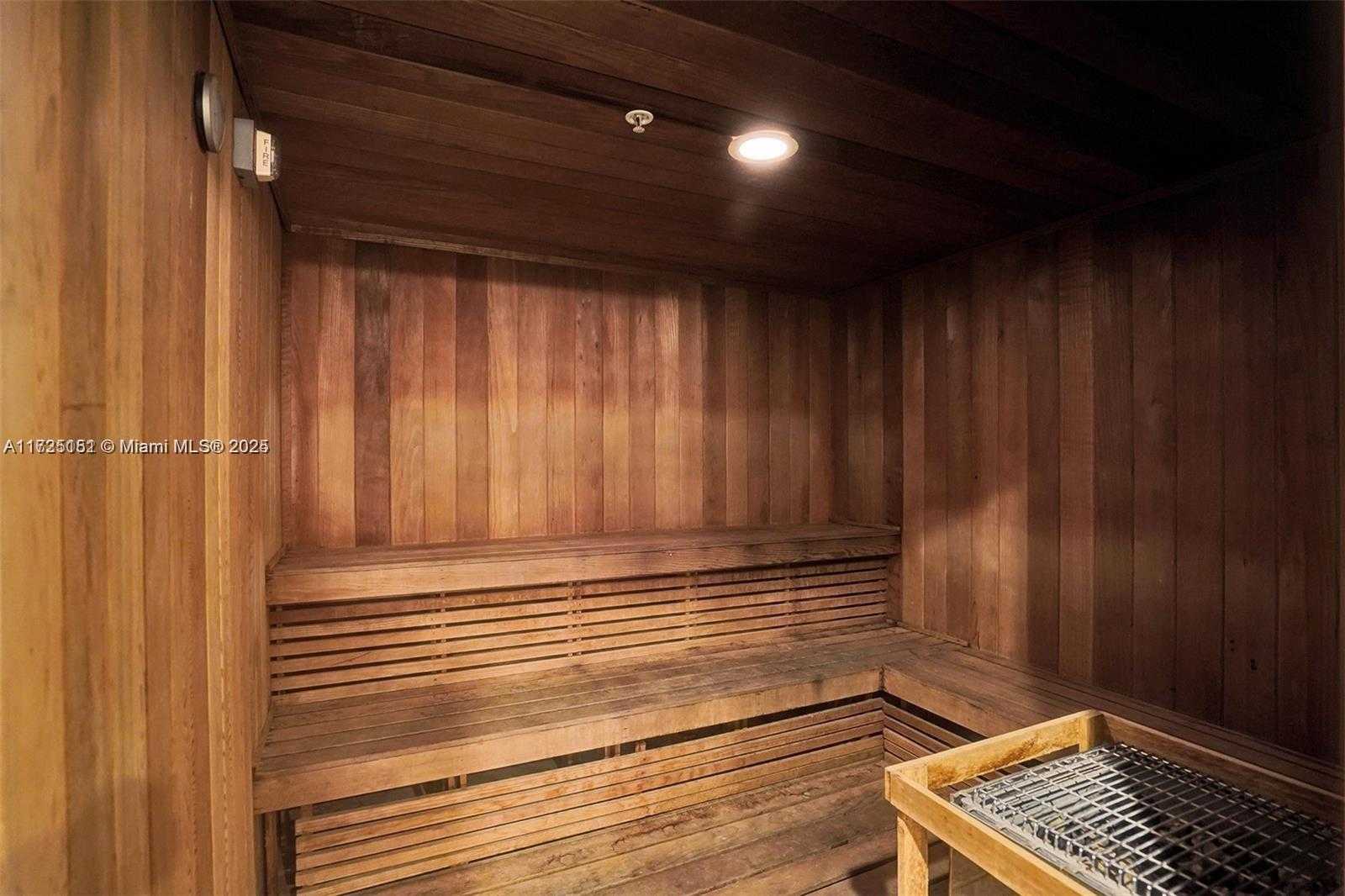 Small Image of 6365 COLLINS AVE #906, Miami Beach Number 23