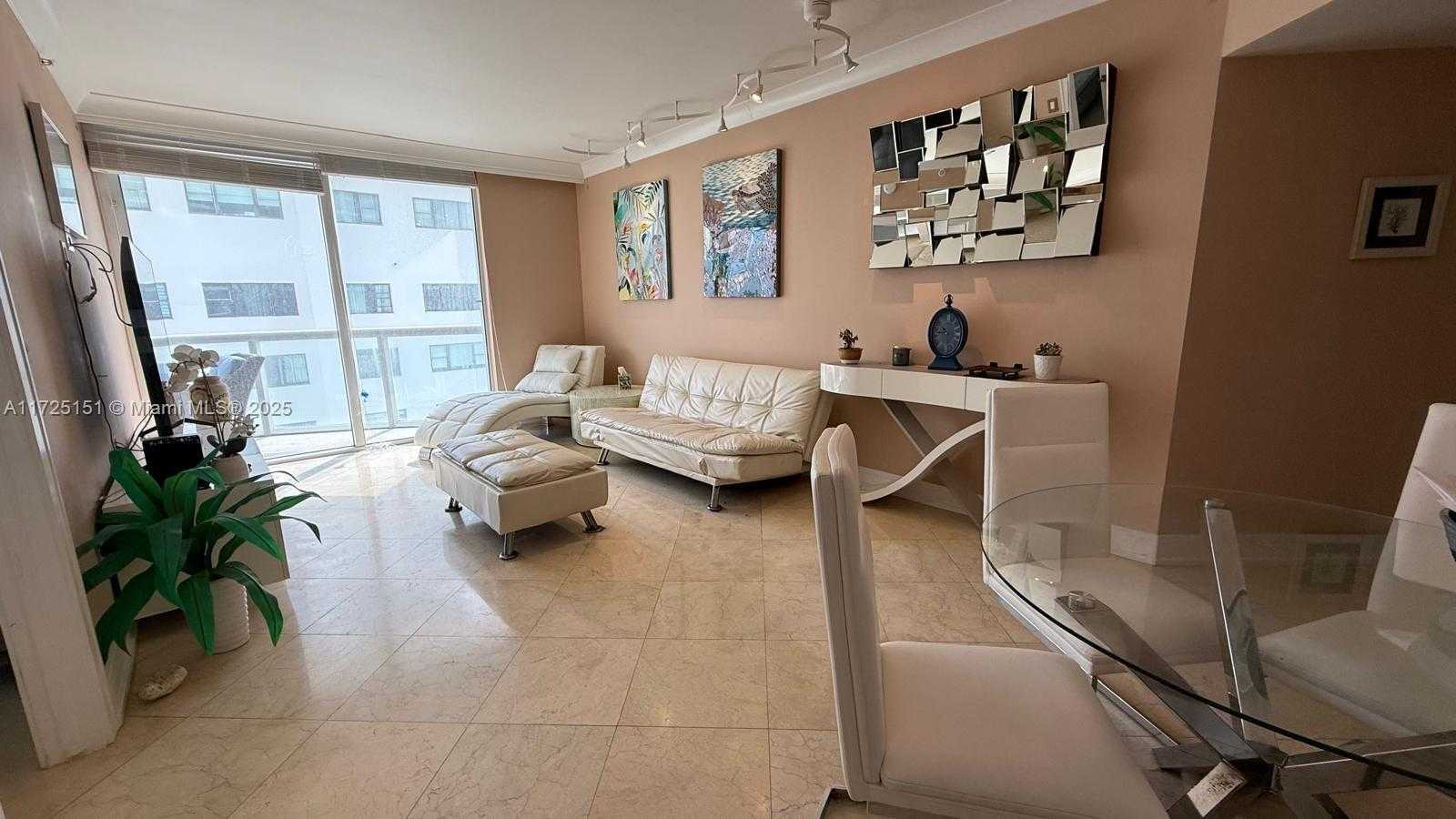 Small Image of 6365 COLLINS AVE #906, Miami Beach Number 3