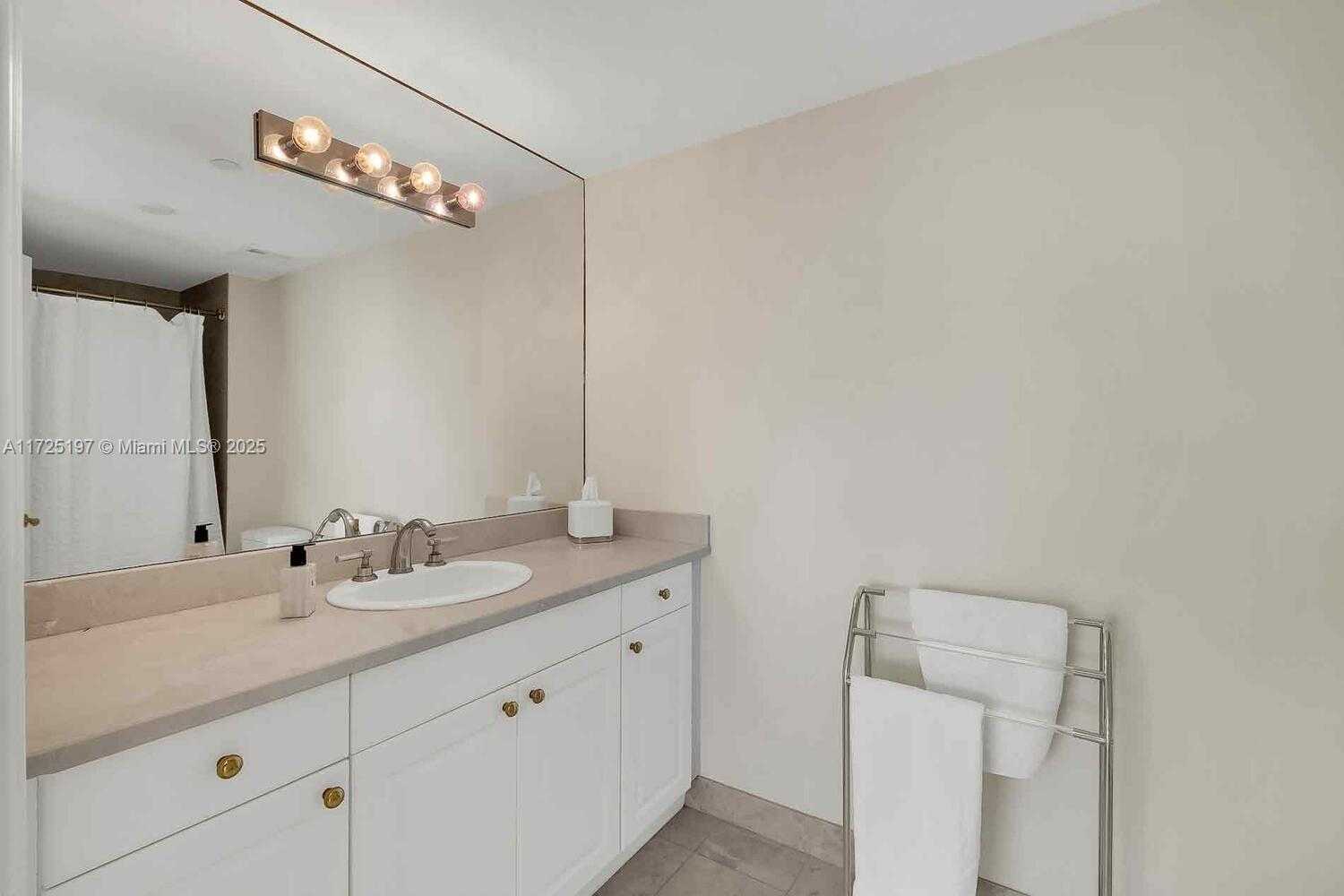 Small Image of 20201 EAST COUNTRY CLUB DR #2705, Aventura Number 29