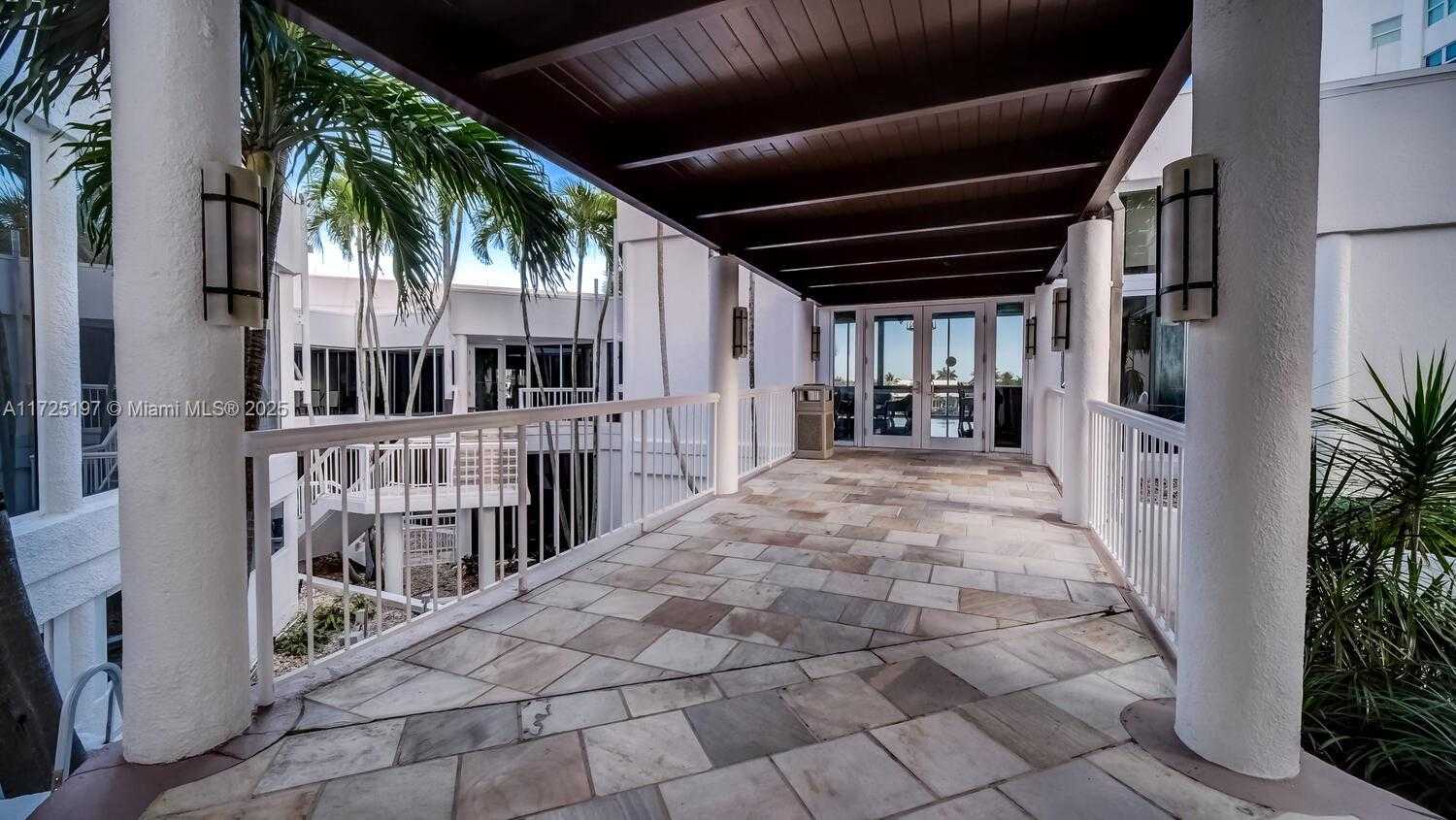 Small Image of 20201 EAST COUNTRY CLUB DR #2705, Aventura Number 54