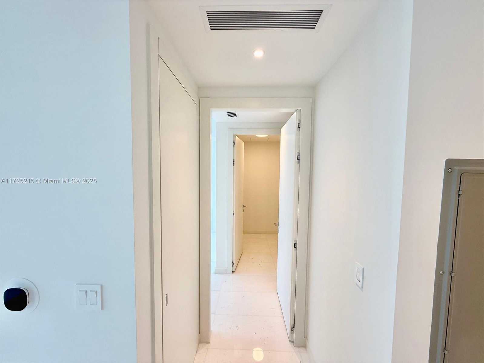 Small Image of 300 BISCAYNE BOULEVARD WAY #3608W, Miami Number 10