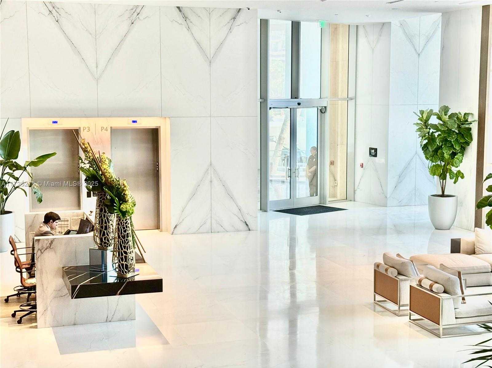 Small Image of 300 BISCAYNE BOULEVARD WAY #3608W, Miami Number 13