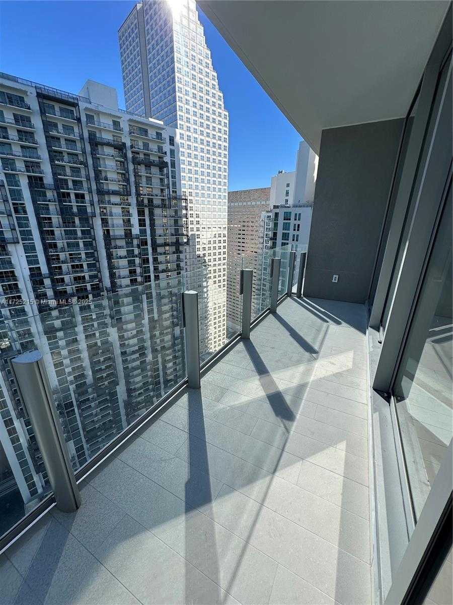 Small Image of 300 BISCAYNE BOULEVARD WAY #3608W, Miami Number 3