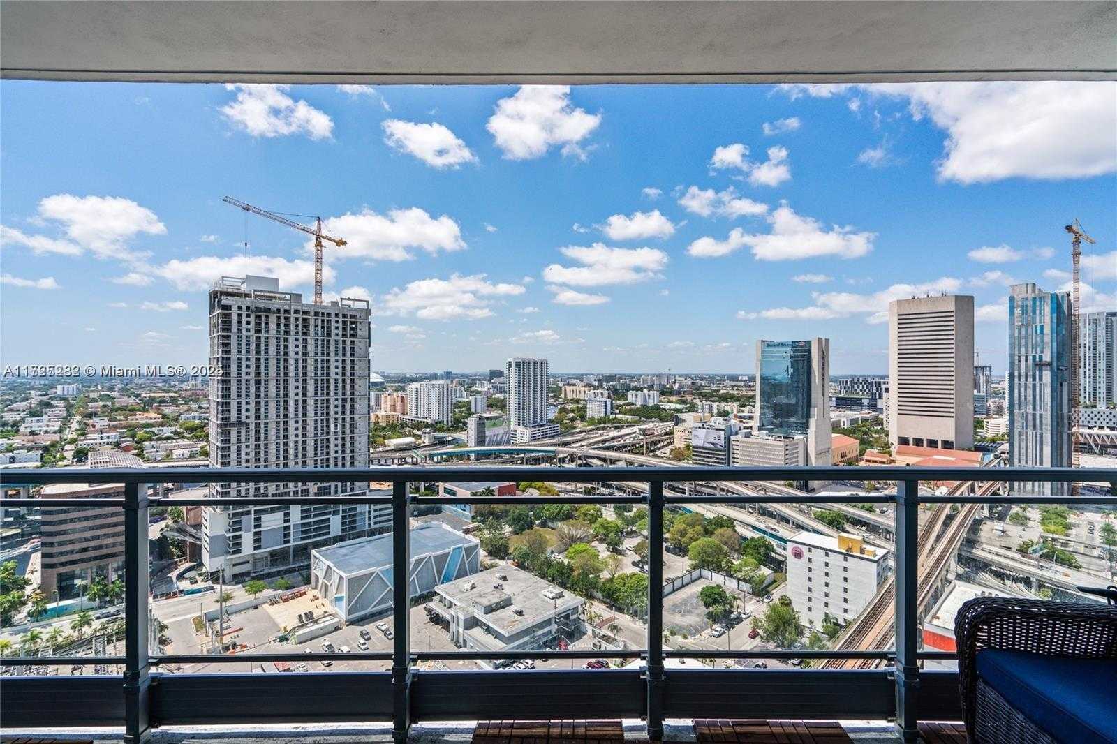 Small Image of 90 SOUTH WEST 3RD ST #2908, Miami Number 18
