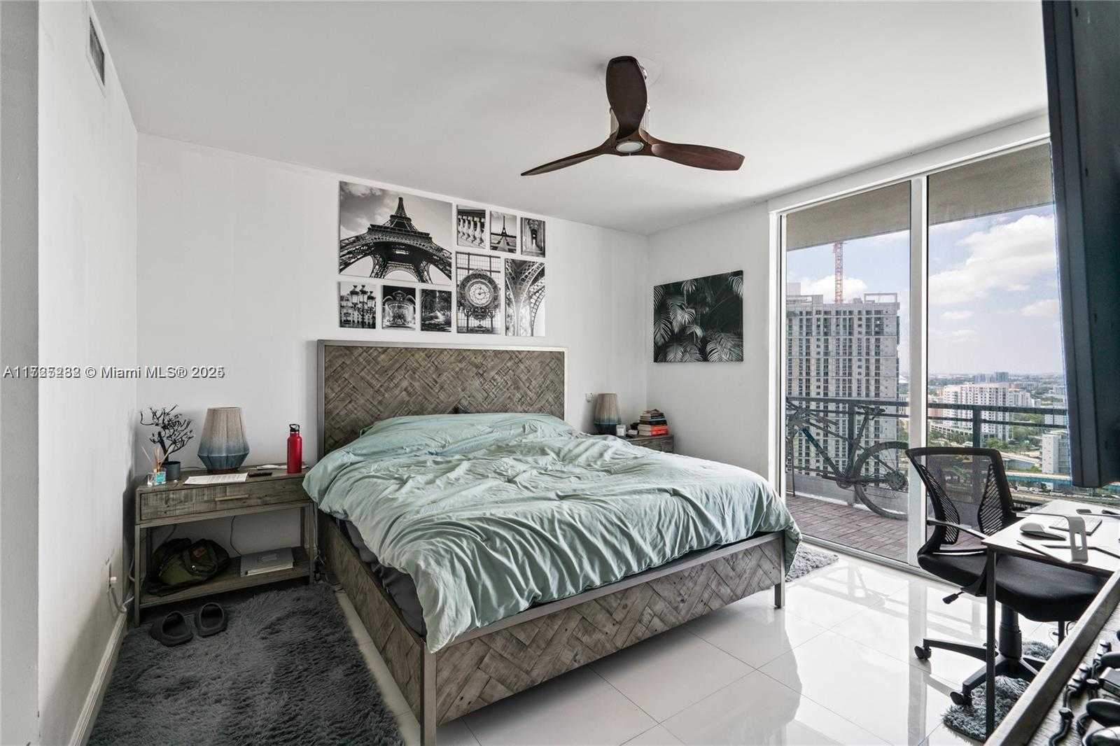 Small Image of 90 SOUTH WEST 3RD ST #2908, Miami Number 8