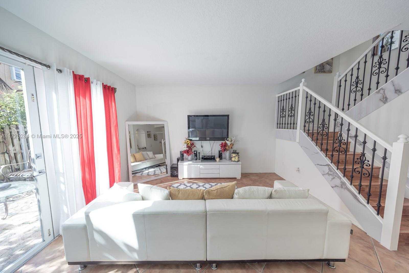 Small Image of 8520 NORTH WEST 139TH TER #1607, Miami Lakes Number 5