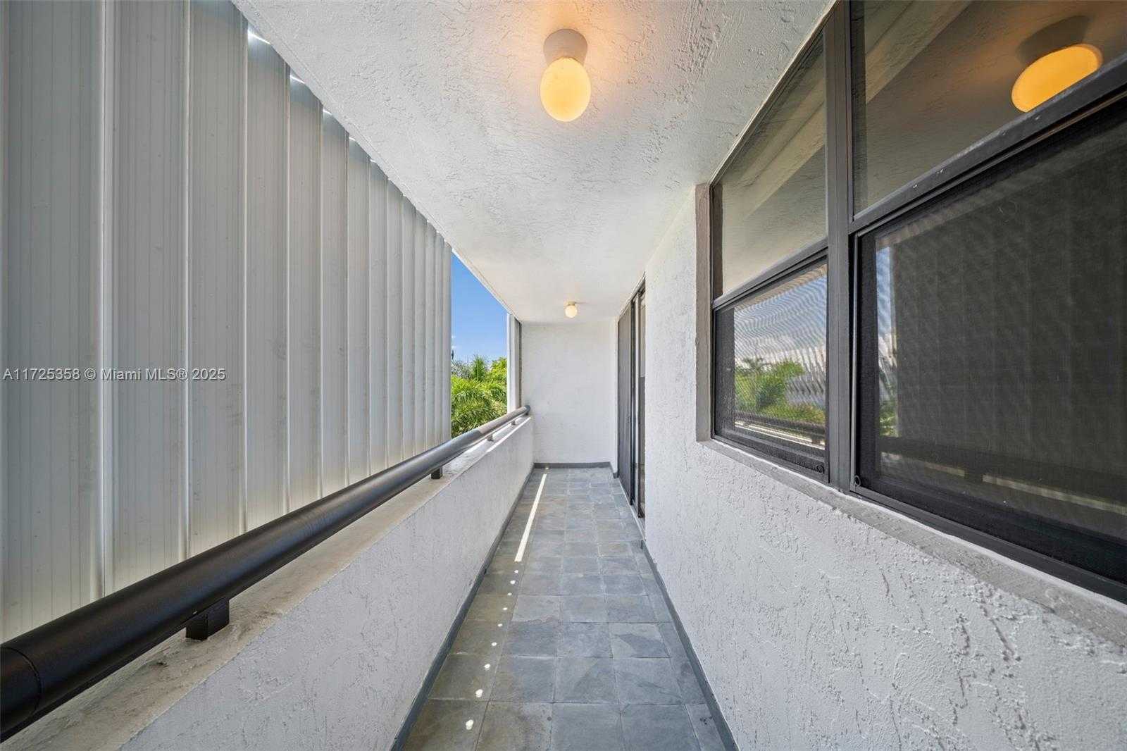 Small Image of 1775 WASHINGTON AVE #4G, Miami Beach Number 14