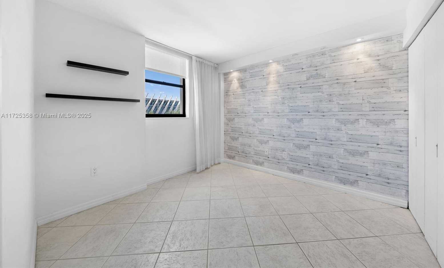 Small Image of 1775 WASHINGTON AVE #4G, Miami Beach Number 5