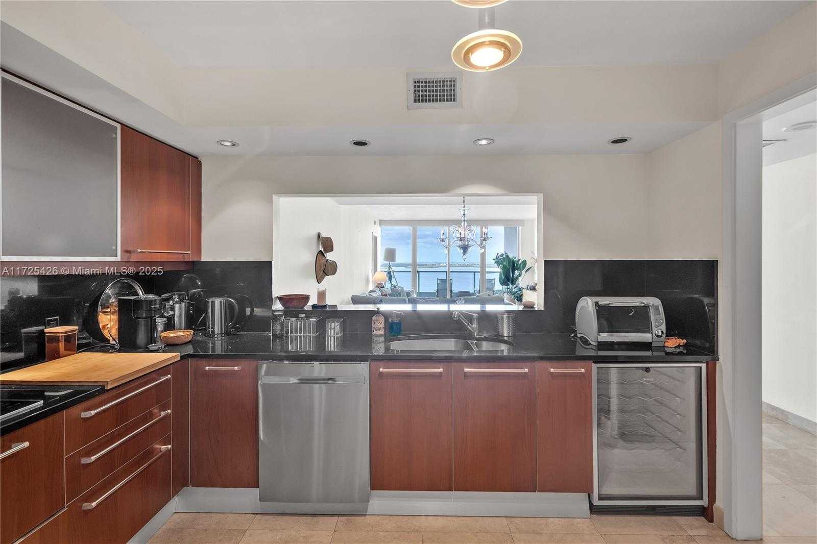 Small Image of 1331 BRICKELL BAY DR #2007, Miami Number 17