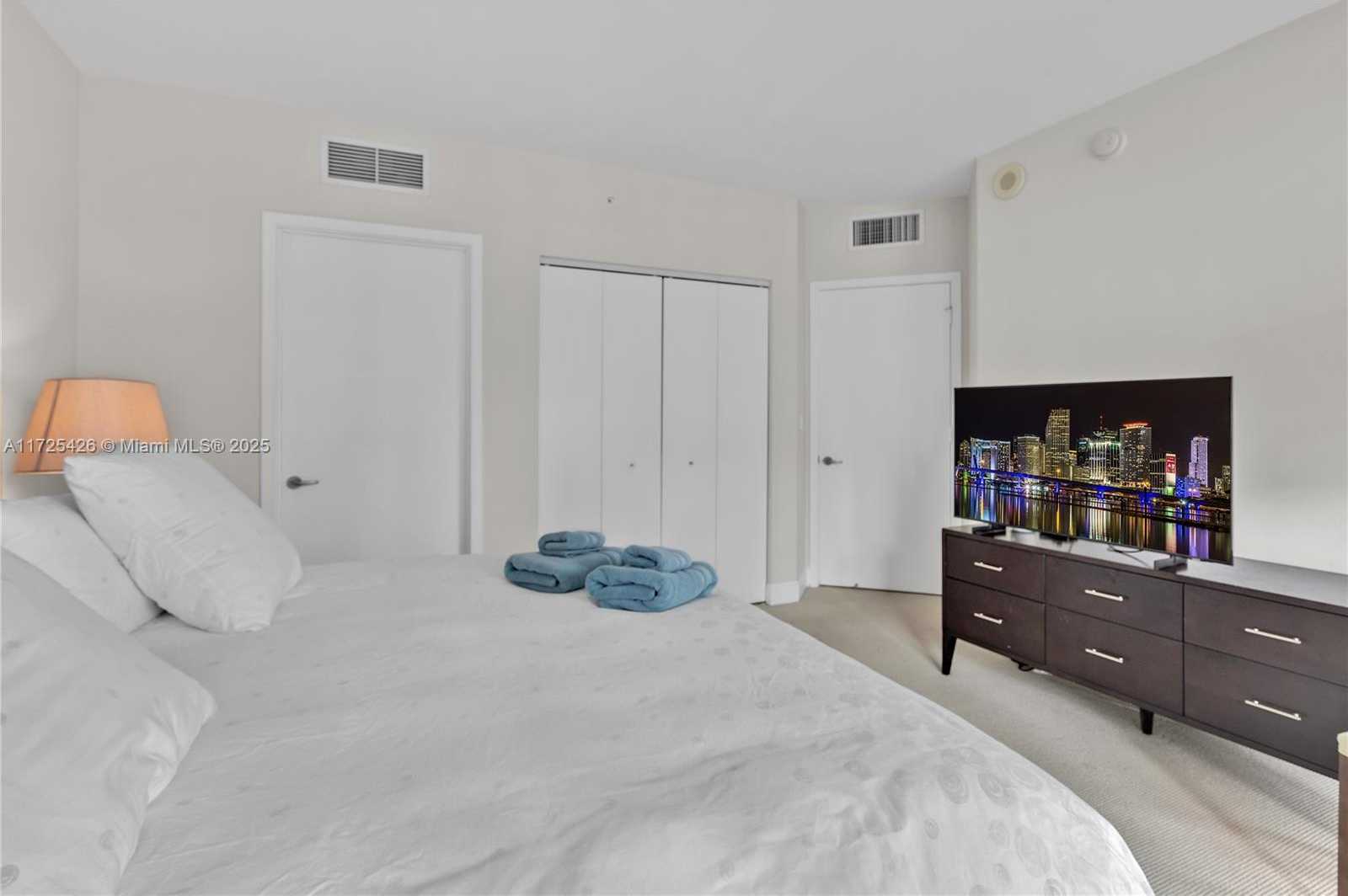Small Image of 1331 BRICKELL BAY DR #2007, Miami Number 27