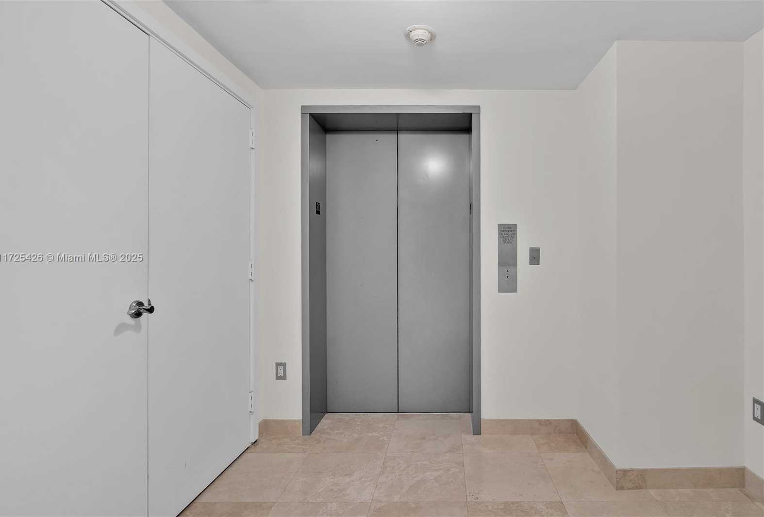Small Image of 1331 BRICKELL BAY DR #2007, Miami Number 31