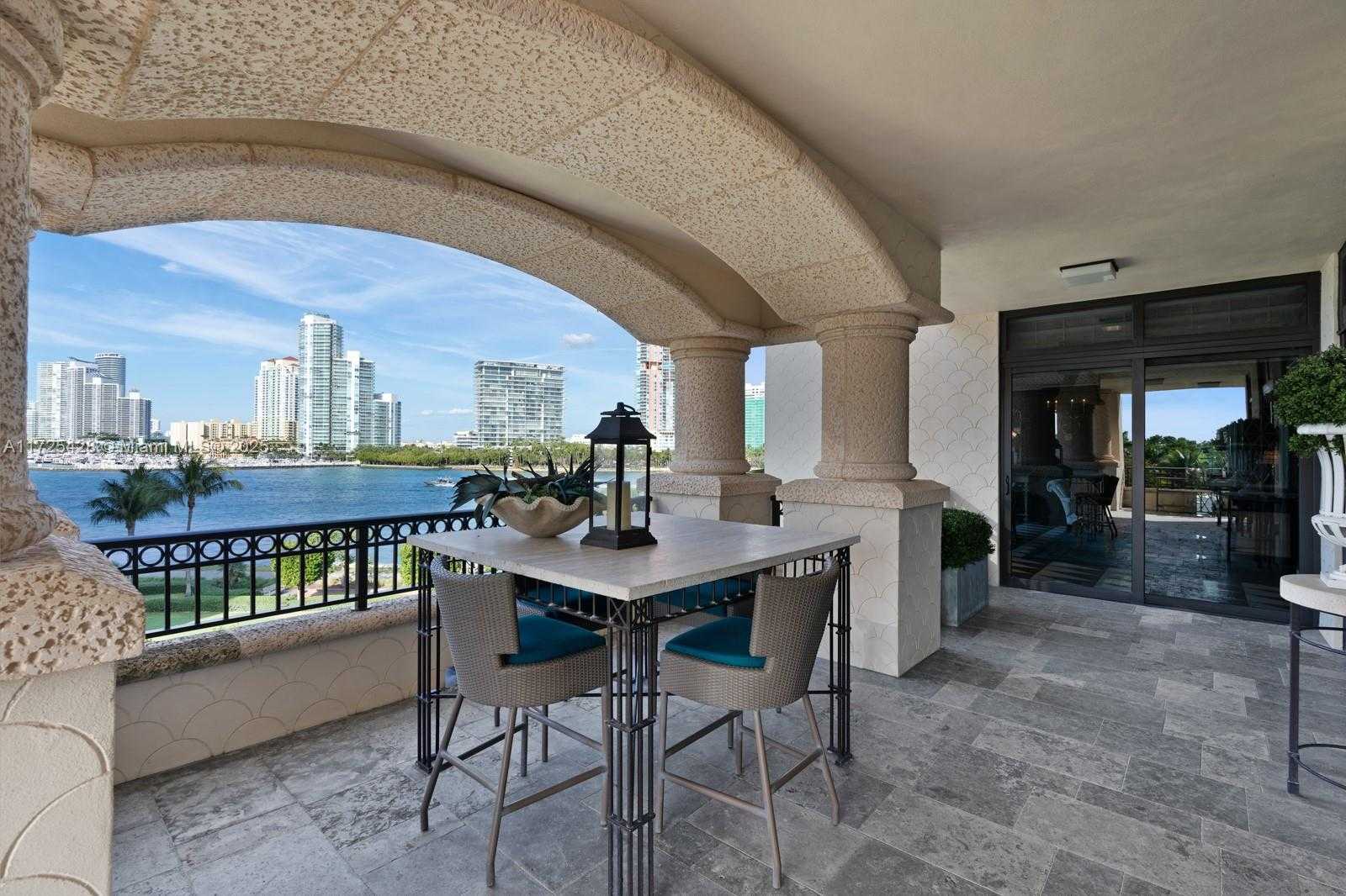 Small Image of 7041 FISHER ISLAND DR #7041, Miami Beach Number 15