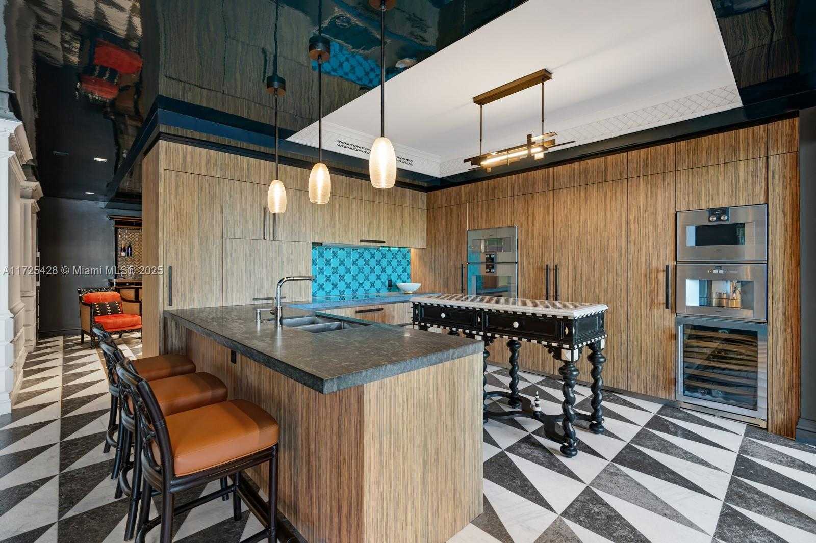 Small Image of 7041 FISHER ISLAND DR #7041, Miami Beach Number 5