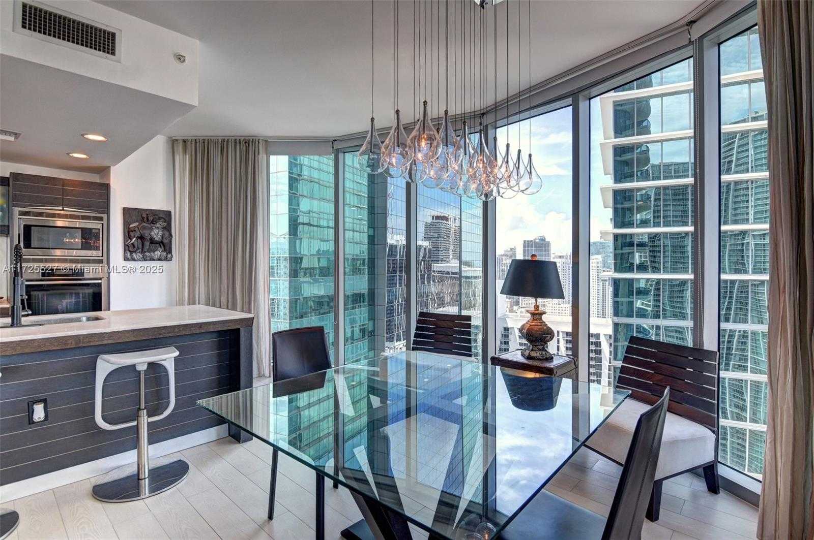 Small Image of 200 BISCAYNE BOULEVARD WAY #3901, Miami Number 13