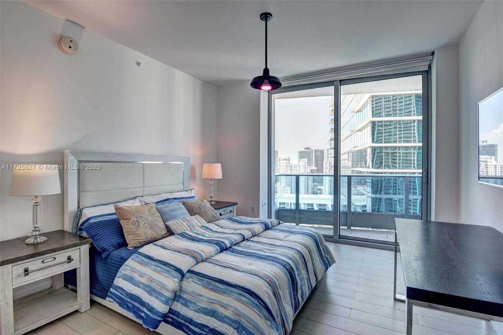Small Image of 200 BISCAYNE BOULEVARD WAY #3901, Miami Number 27