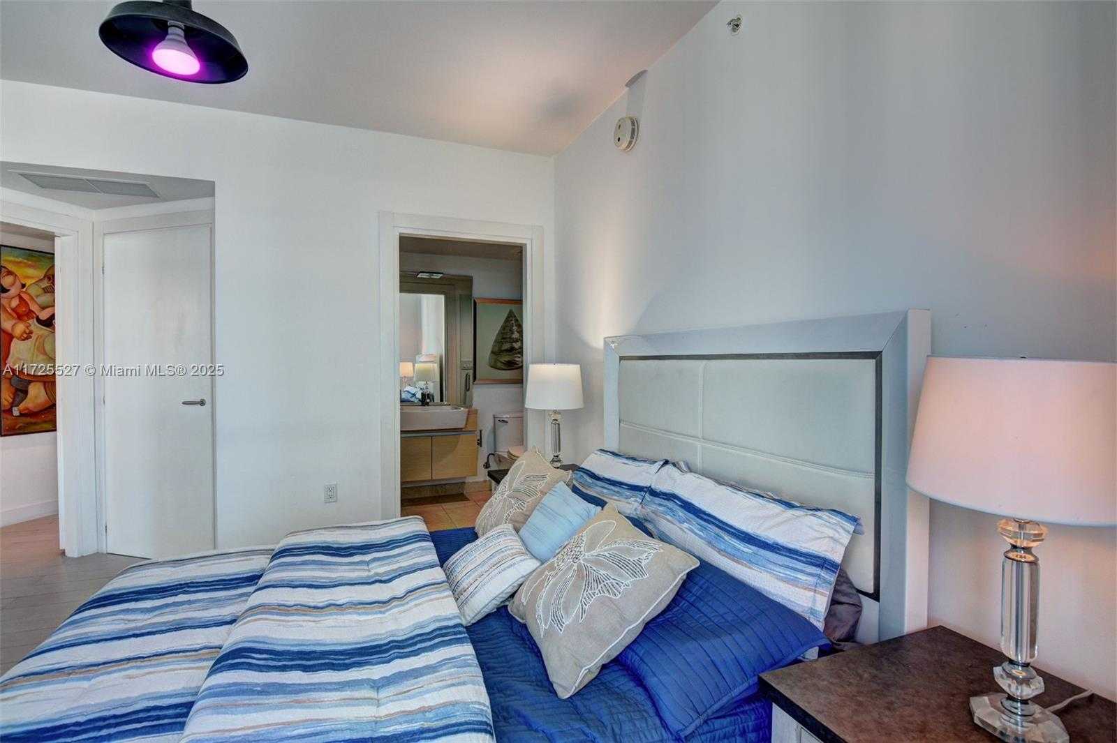 Small Image of 200 BISCAYNE BOULEVARD WAY #3901, Miami Number 29