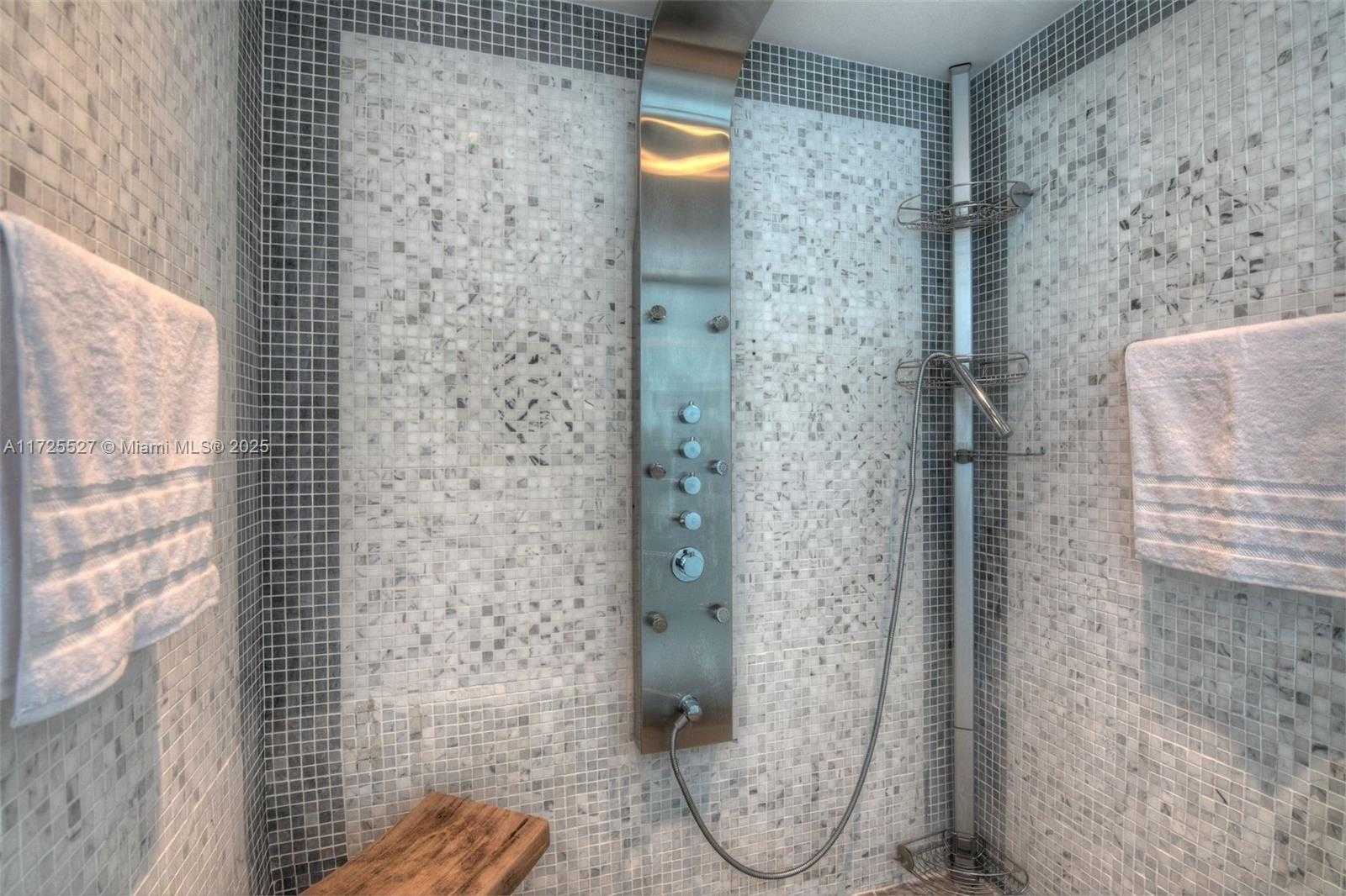Small Image of 200 BISCAYNE BOULEVARD WAY #3901, Miami Number 35