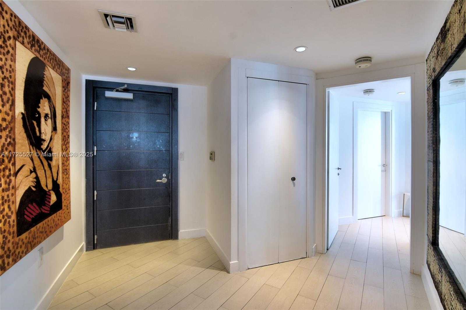 Small Image of 200 BISCAYNE BOULEVARD WAY #3901, Miami Number 39