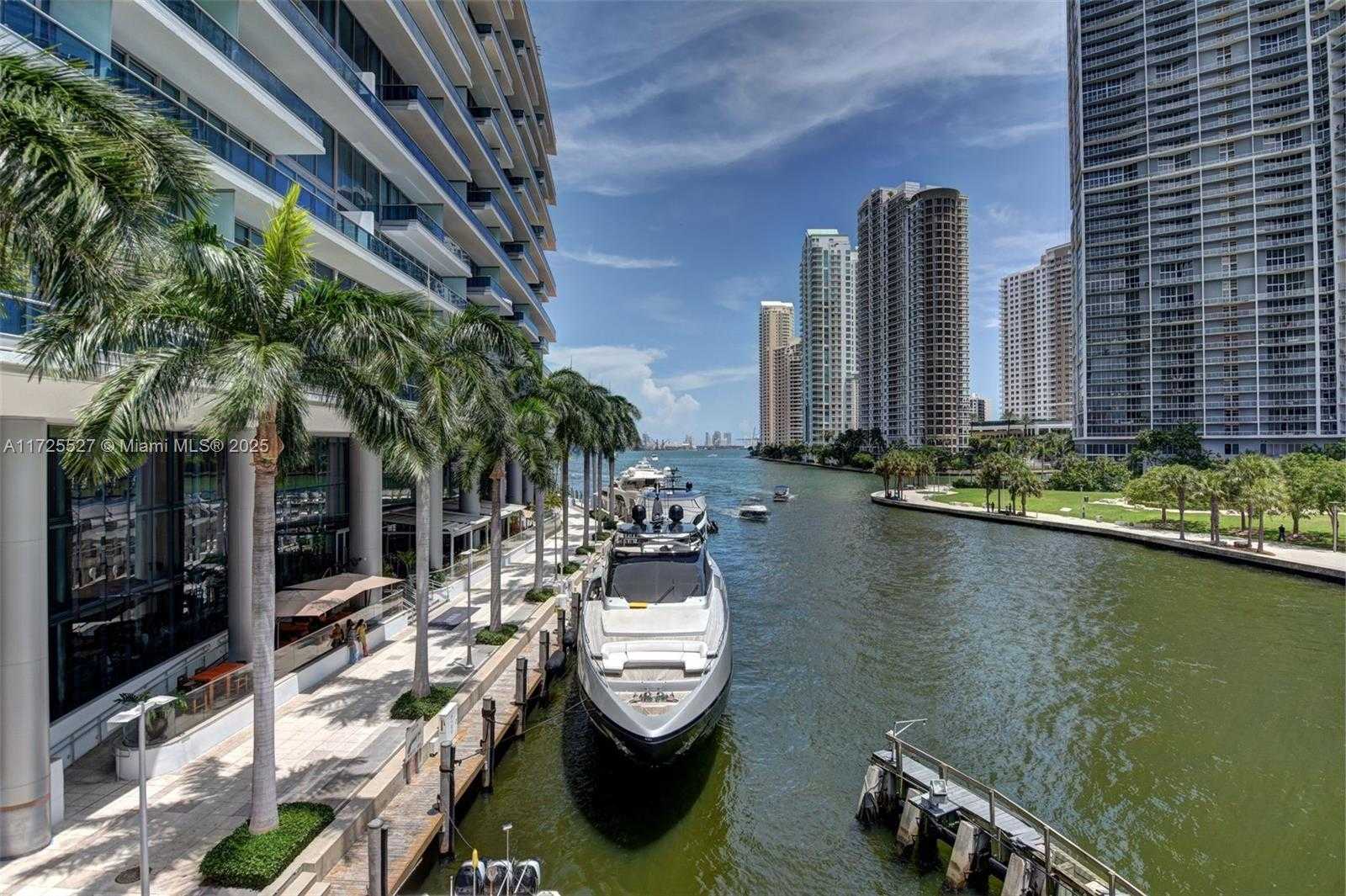 Small Image of 200 BISCAYNE BOULEVARD WAY #3901, Miami Number 40