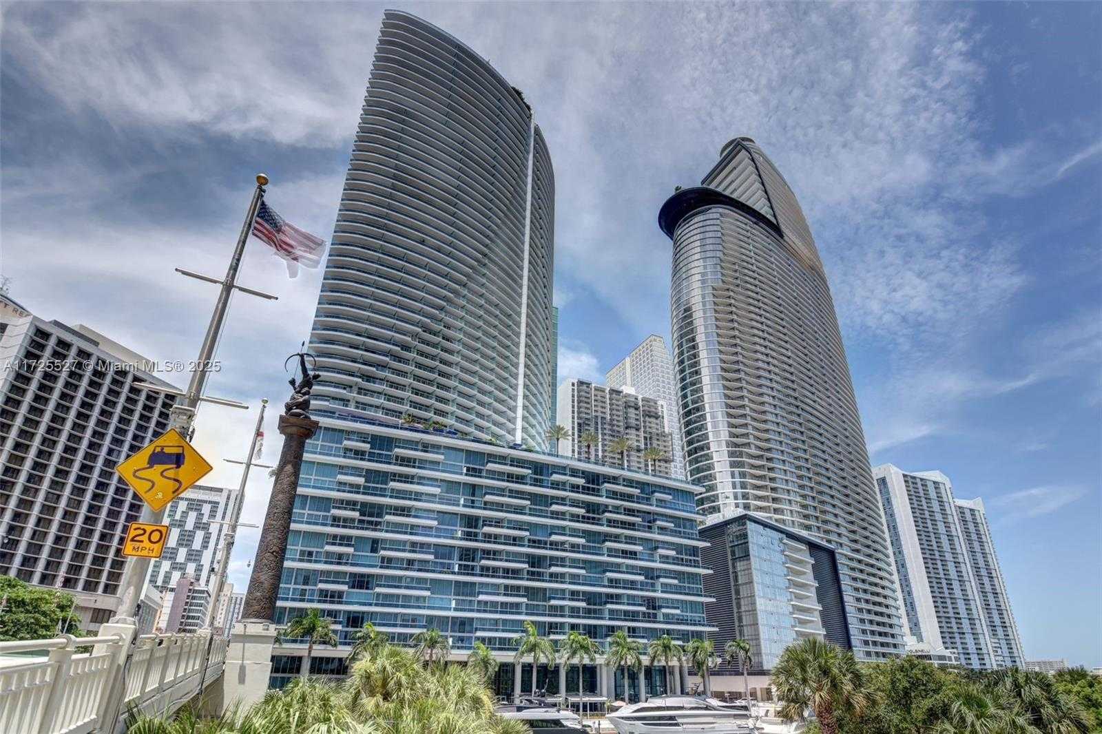 Small Image of 200 BISCAYNE BOULEVARD WAY #3901, Miami Number 42