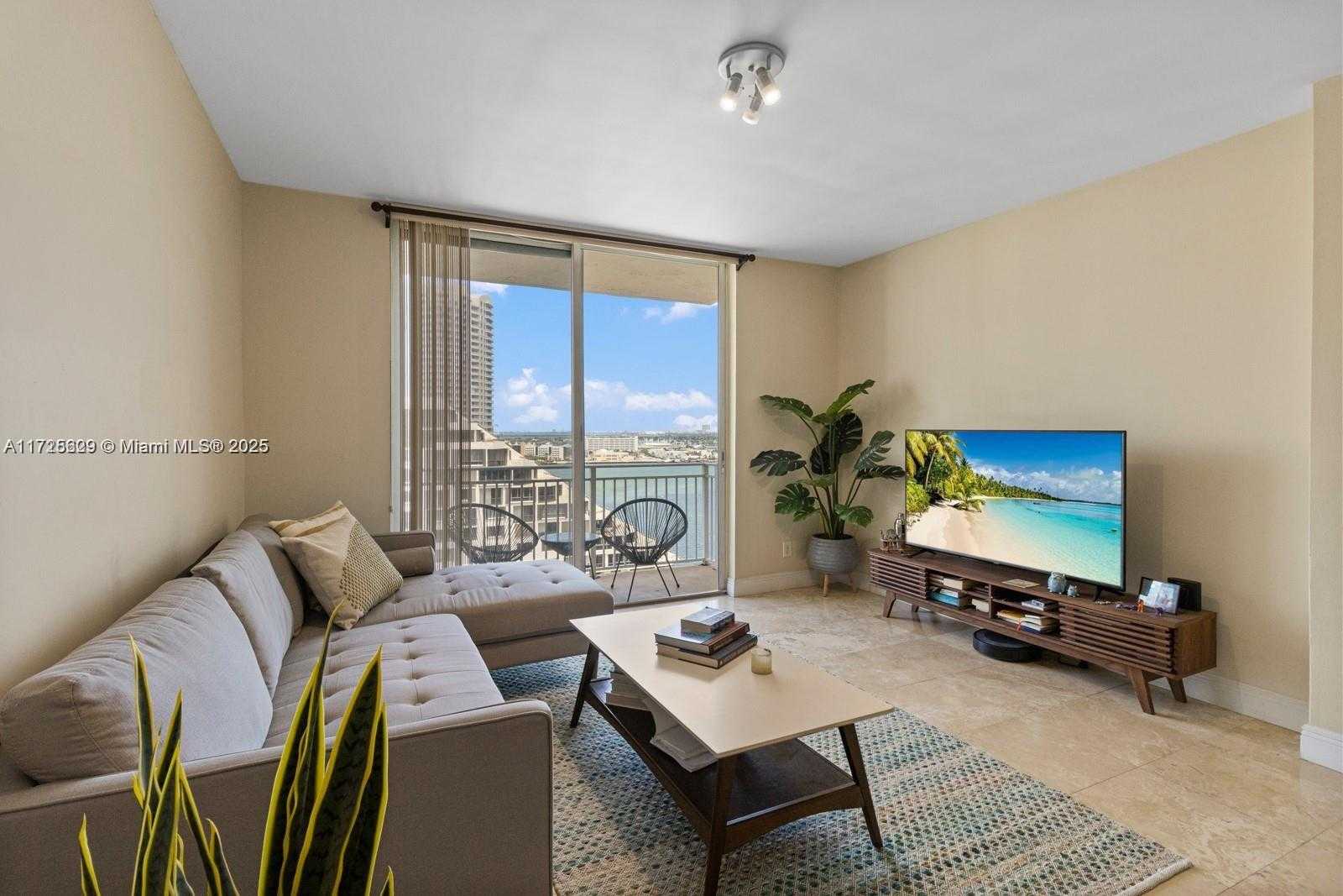 Small Image of 770 CLAUGHTON ISLAND DR #PH21, Miami Number 2