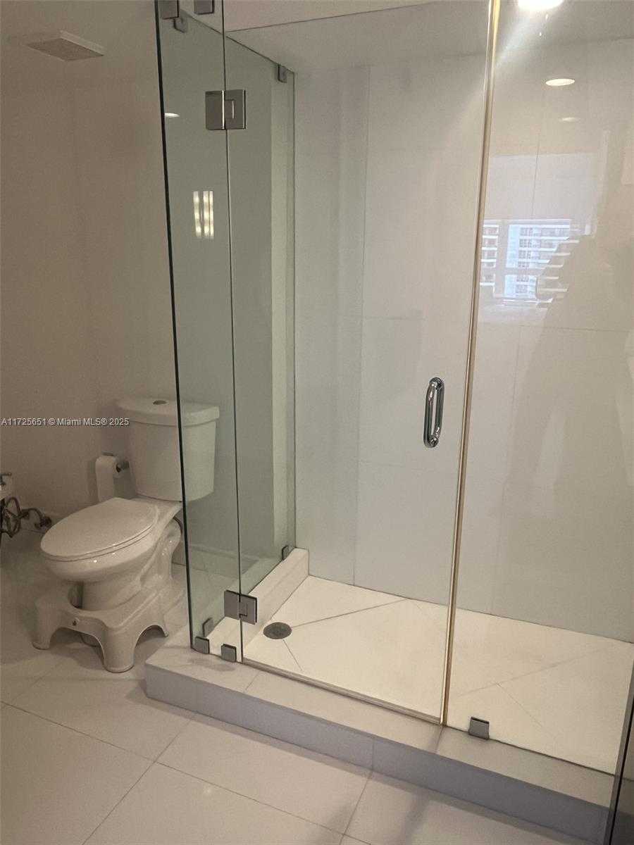 Small Image of 3530 MYSTIC POINTE DR #3007, Aventura Number 19