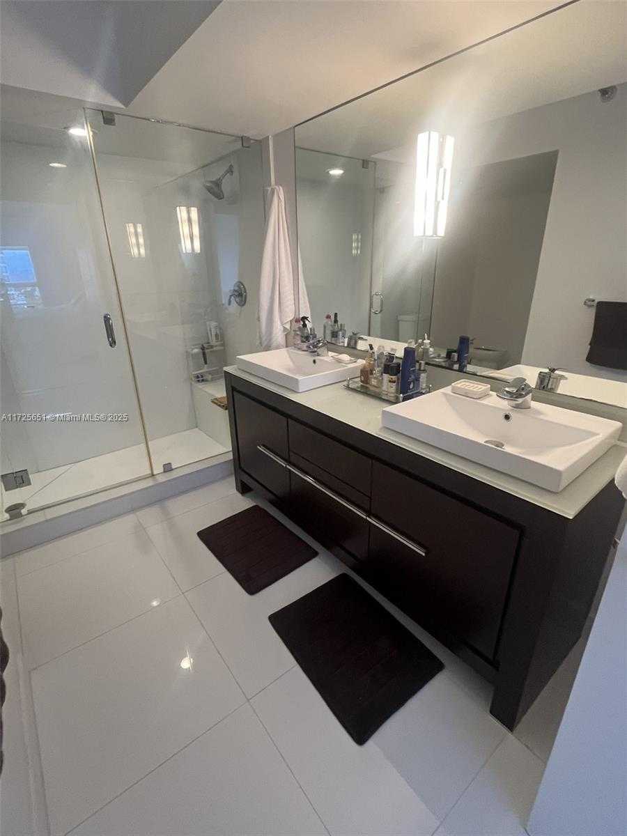 Small Image of 3530 MYSTIC POINTE DR #3007, Aventura Number 20