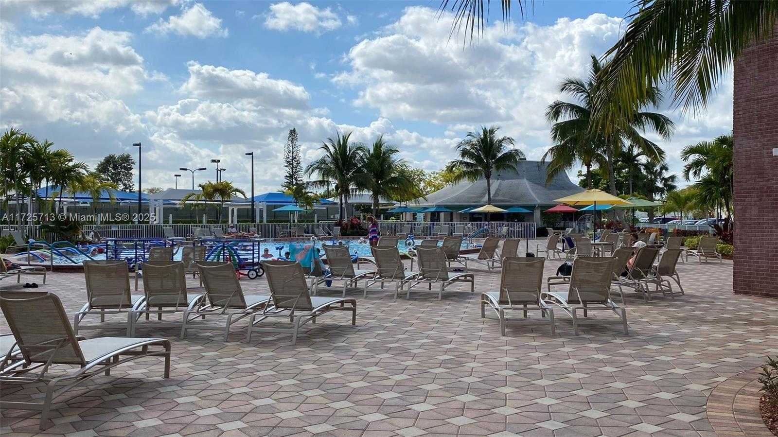 Small Image of 285 VENTNOR S #285, Deerfield Beach Number 30