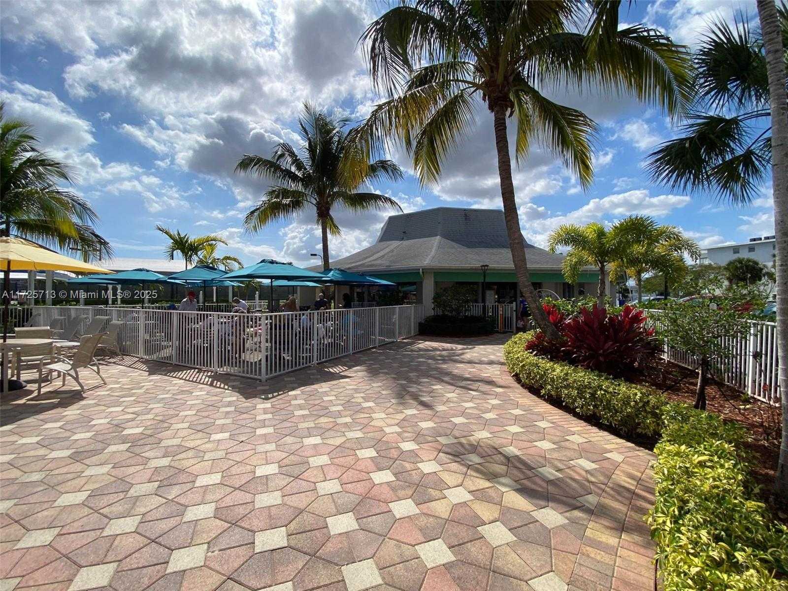 Small Image of 285 VENTNOR S #285, Deerfield Beach Number 47