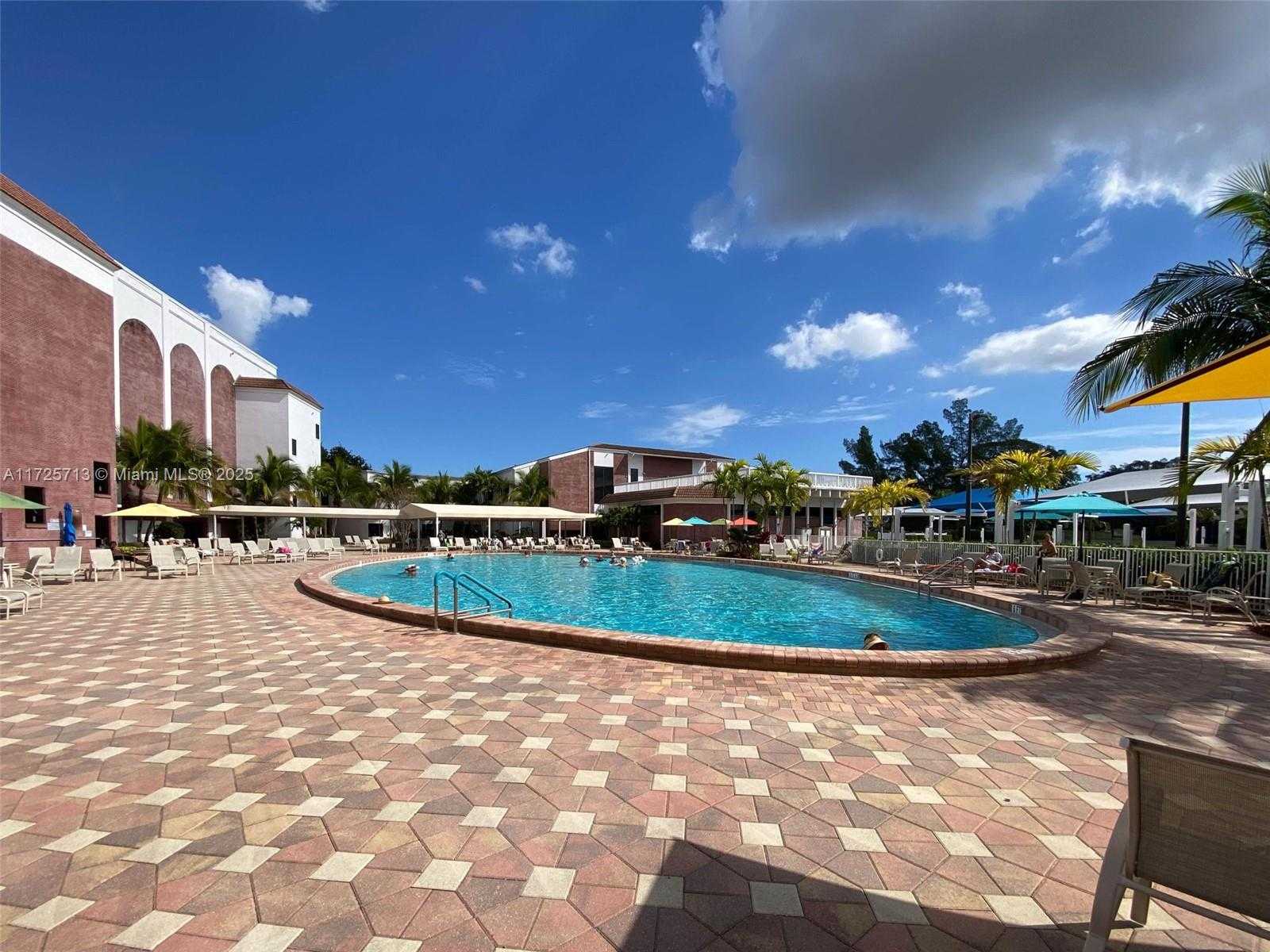 Small Image of 285 VENTNOR S #285, Deerfield Beach Number 48