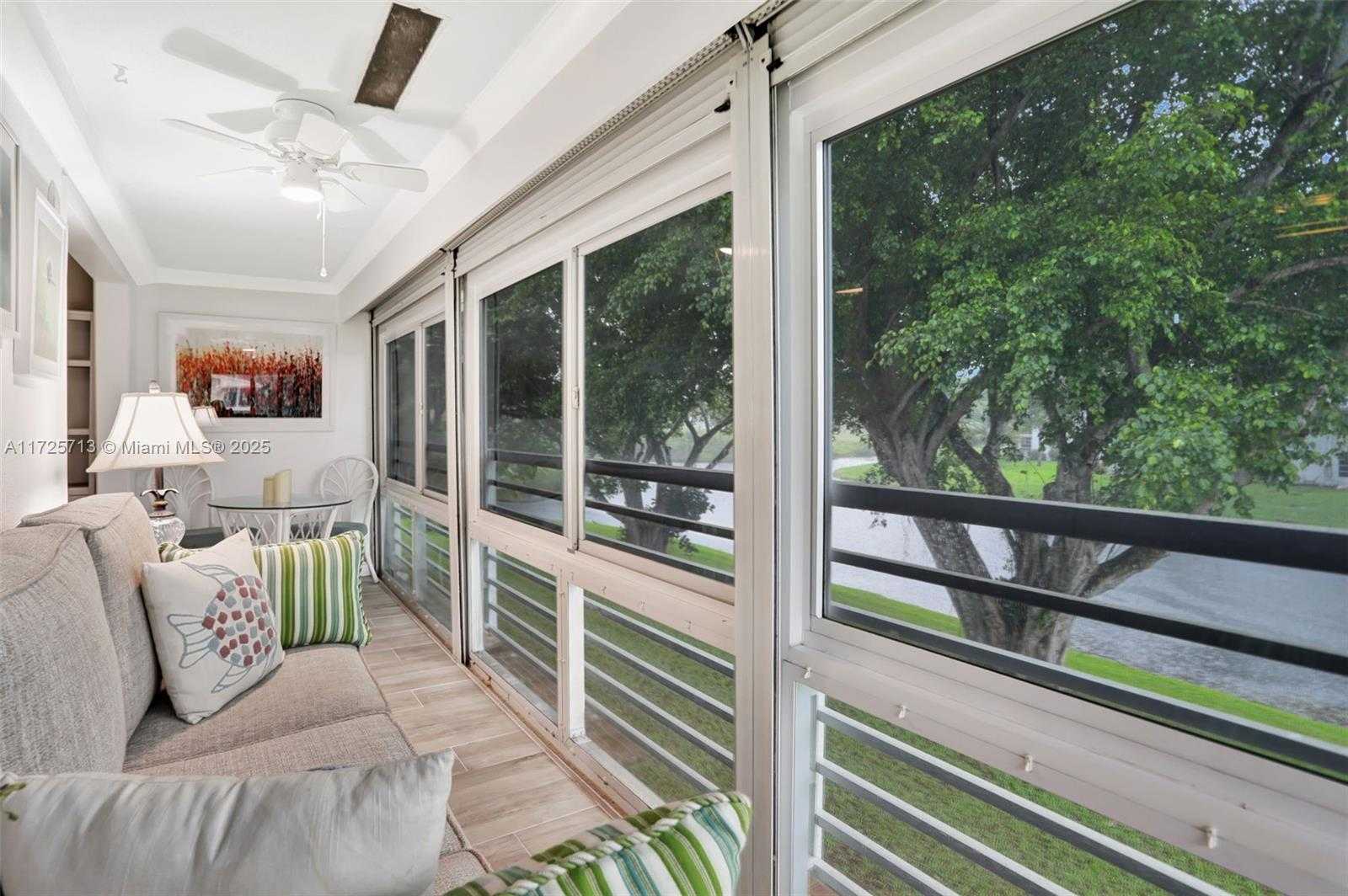 Small Image of 285 VENTNOR S #285, Deerfield Beach Number 5