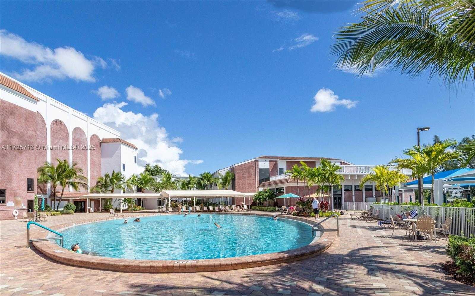 Small Image of 285 VENTNOR S #285, Deerfield Beach Number 52