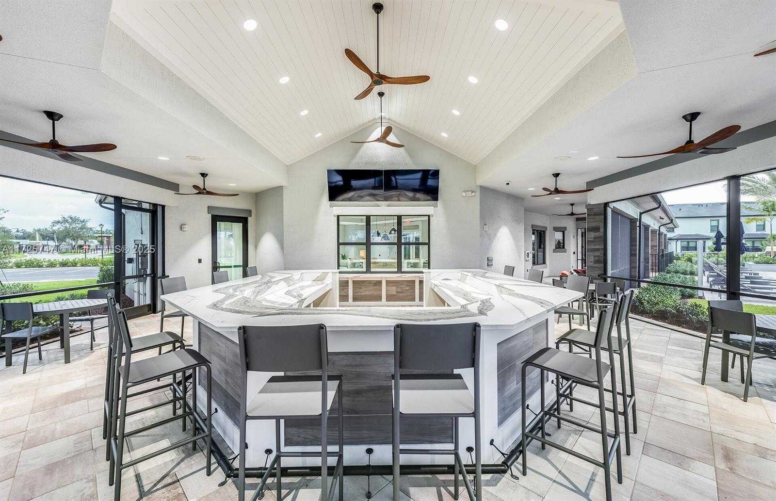 Small Image of 2131 NORTH APPLETON CIR N, Oakland Park Number 10