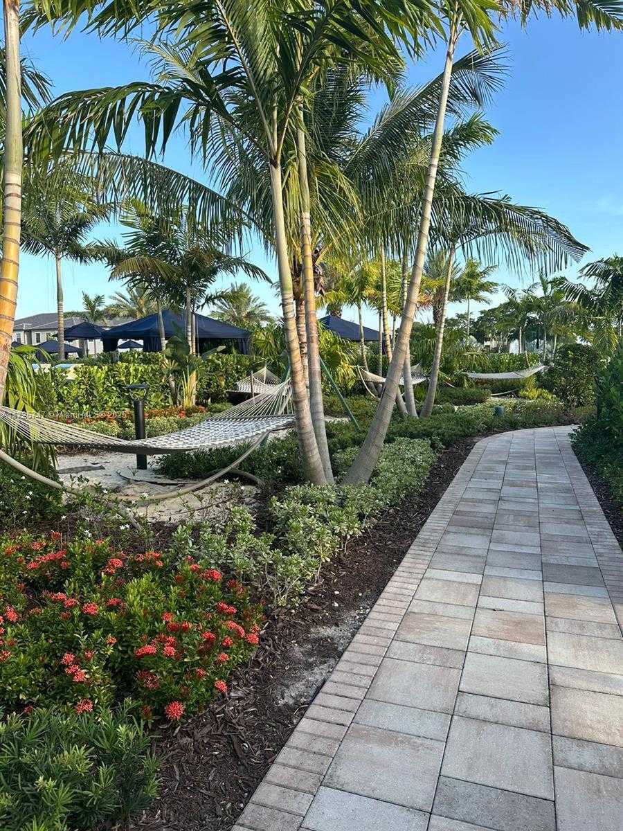Small Image of 2131 NORTH APPLETON CIR N, Oakland Park Number 29