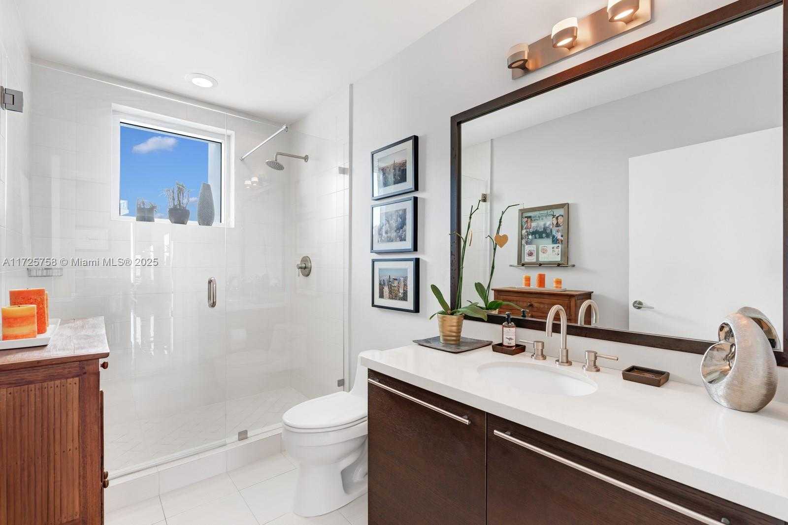 Small Image of 7930 EAST DR #1405, North Bay Village Number 10